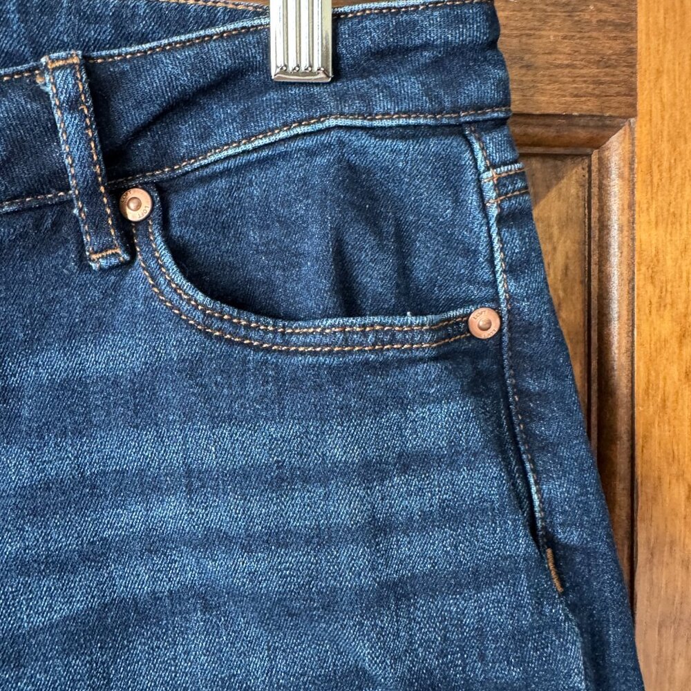 LOFT Dark Rinse 5-Pocket Denim Capris Size 27/4 - Picture 8 of 11